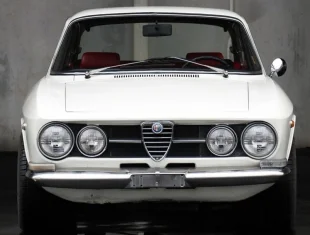Alfa Romeo GTV 1750