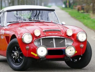 Austin-Healey 100/6 (BN4)