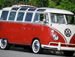 Volkswagen Type 2 21-Window Deluxe Samba